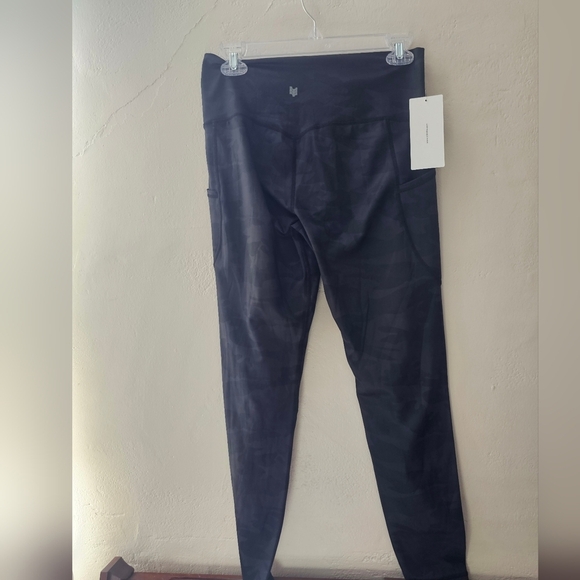 Ododos Camo Leggings - Picture 4 of 5